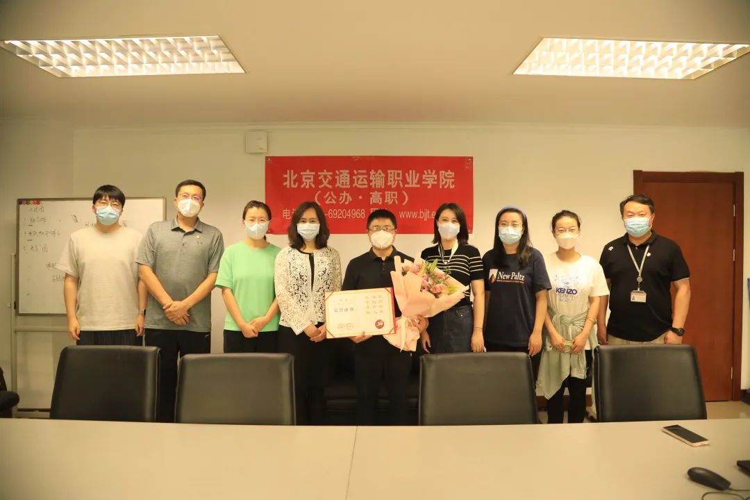 暂无图片